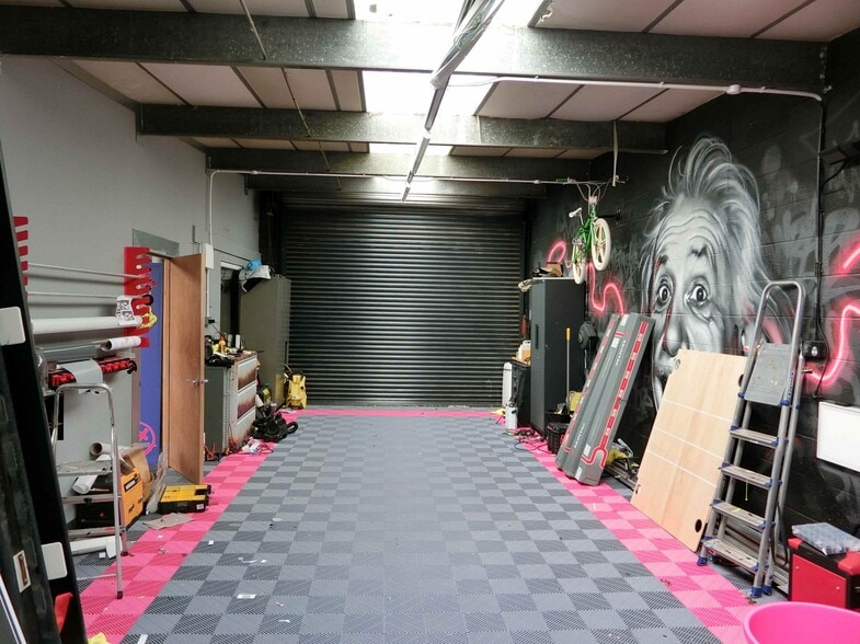 Commerce Dr, Penkridge for lease - Interior Photo - Image 2 of 2