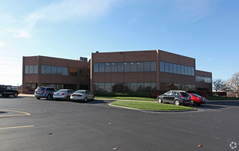 11900 W 87th Street Pky, Lenexa, KS for sale - Building Photo - Image 3 of 10