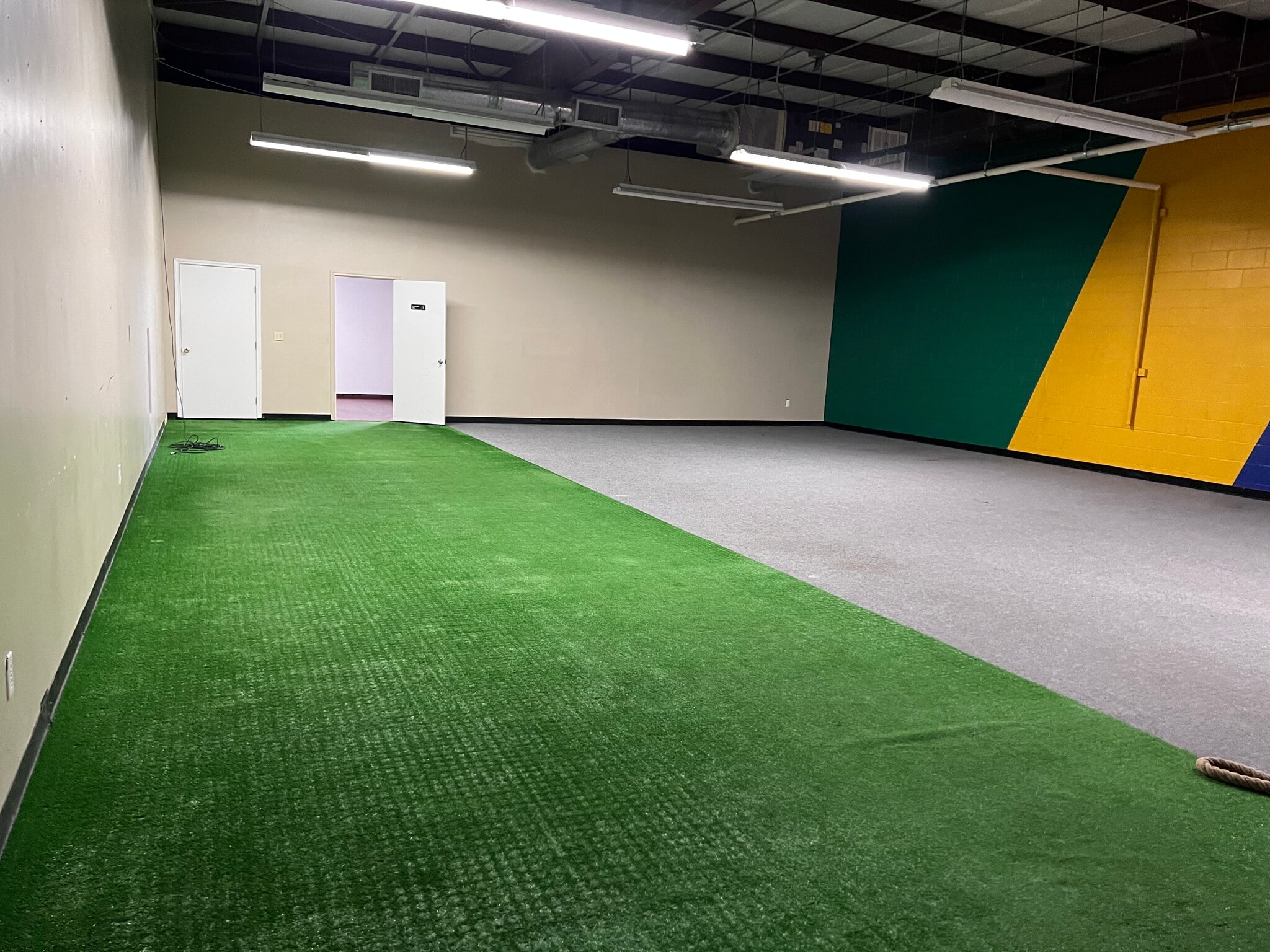 4447 Thousand Oaks, San Antonio, TX for sale Interior Photo- Image 1 of 8