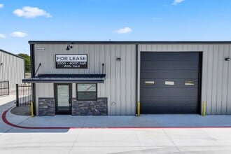 1980 Seaborn Rd, Ponder, TX for lease Interior Photo- Image 1 of 6