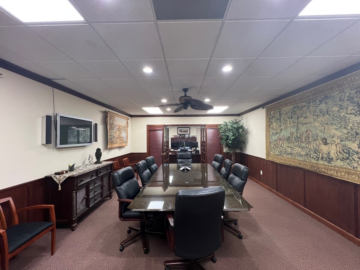 11211 Prosperity Farms Rd, Palm Beach Gardens, FL 33410 - Unit 301-302 - - Interior Photo - Image 2 of 6