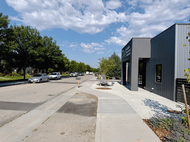 10170 W Carlton Bay Dr, Garden City, ID for sale - Building Photo - Image 3 of 4