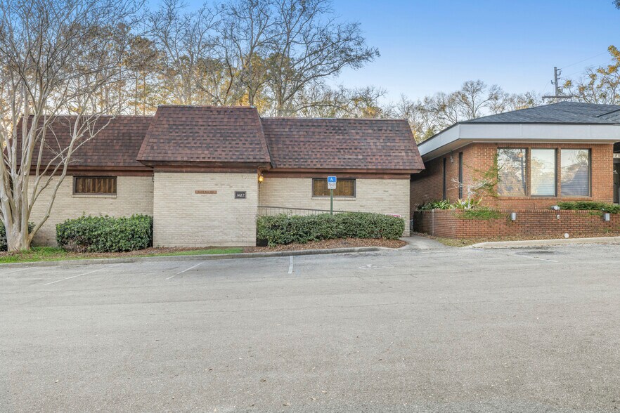 1612 W Plaza Dr, Tallahassee, FL à vendre - Photo du bâtiment - Image 2 de 31
