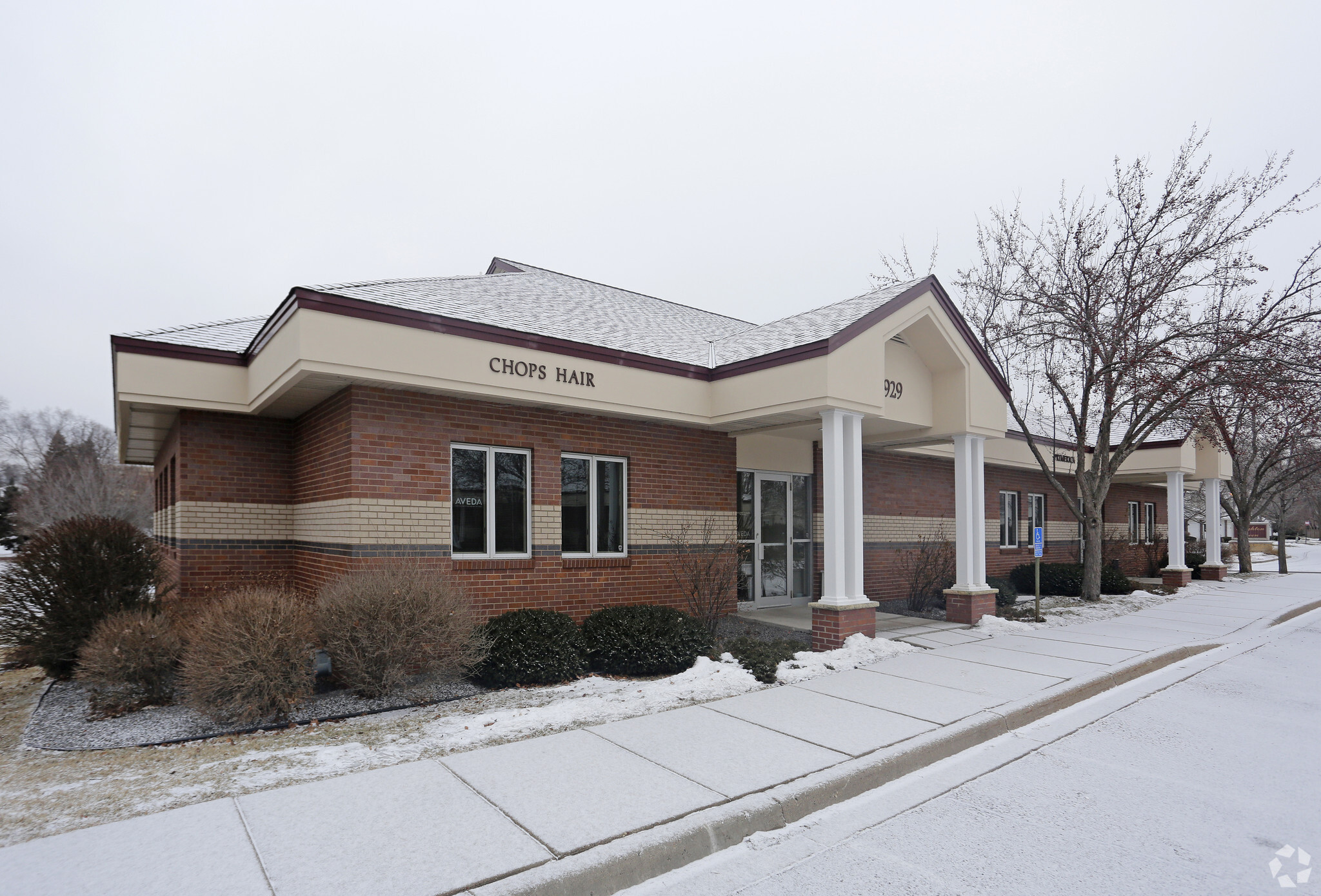 929 NW Old Highway 8, New Brighton, MN for sale Primary Photo- Image 1 of 1