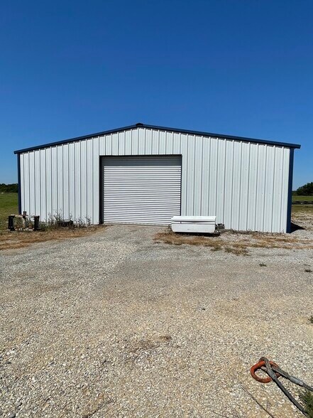 22419 Highway 74, Elmore City, OK à vendre - Photo du bâtiment - Image 1 de 7