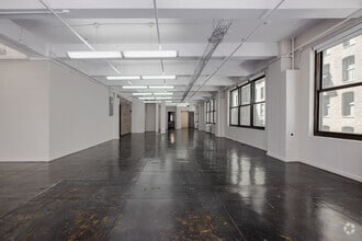146 W 29th St, New York, NY for lease Interior Photo- Image 2 of 9