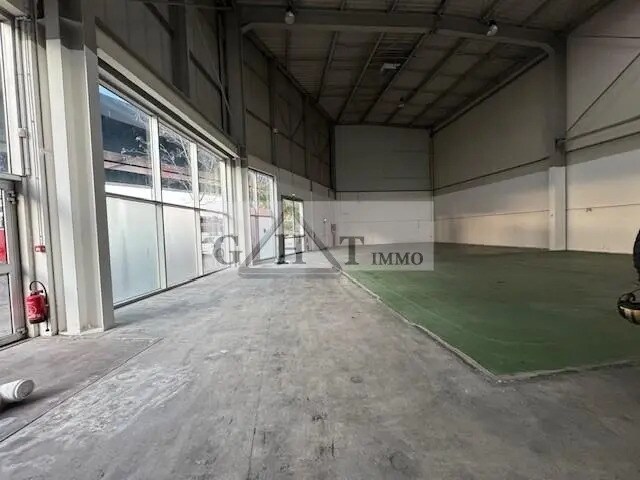 Office in Cormeilles-en-Parisis for lease - Interior Photo - Image 2 of 2