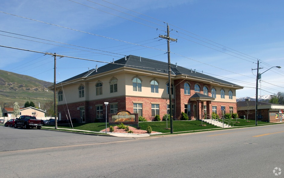 25 S Main St, Centerville, UT for lease - Building Photo - Image 2 of 28