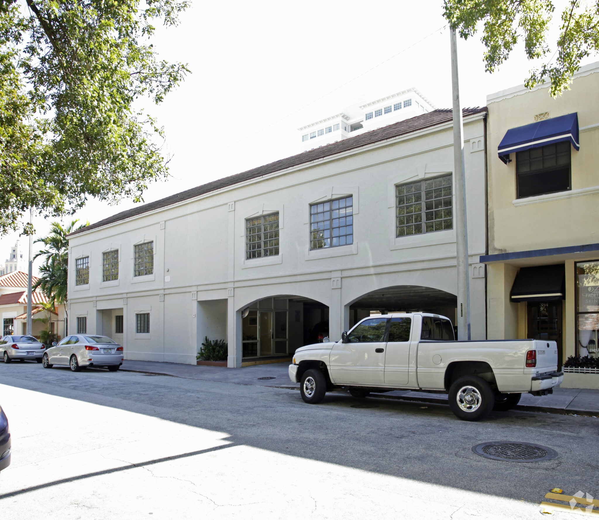 370 Minorca Ave, Coral Gables, FL for lease Primary Photo- Image 1 of 8