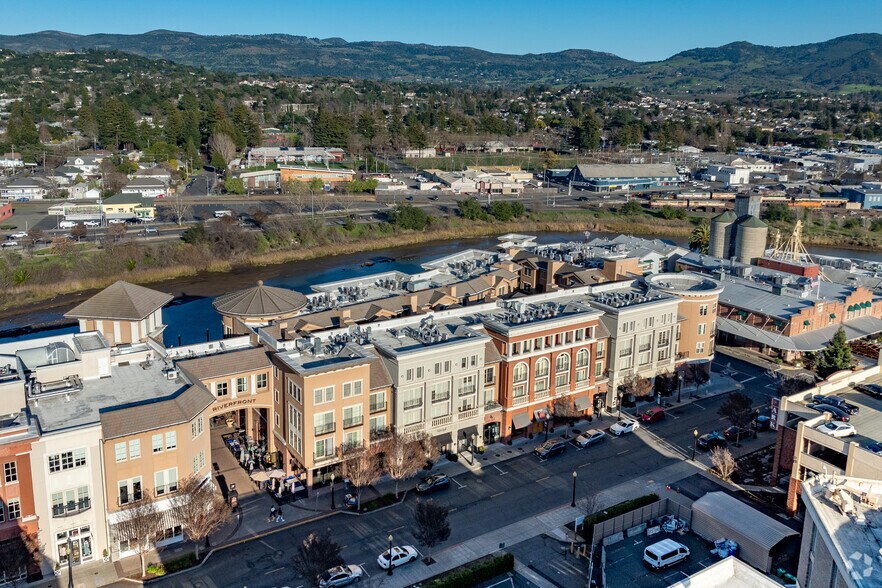 700 Main St, Napa, CA à louer - Aérien - Image 2 de 5