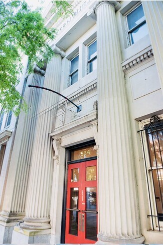 Plus de détails pour 524 S Elm St, Greensboro, NC - Bureau à vendre