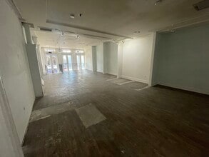2215 Strand St, Galveston, TX for lease Interior Photo- Image 1 of 4