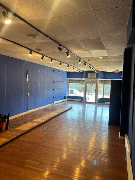 2813 Bergenline Ave, Union City, NJ à louer - Photo du bâtiment - Image 2 de 8