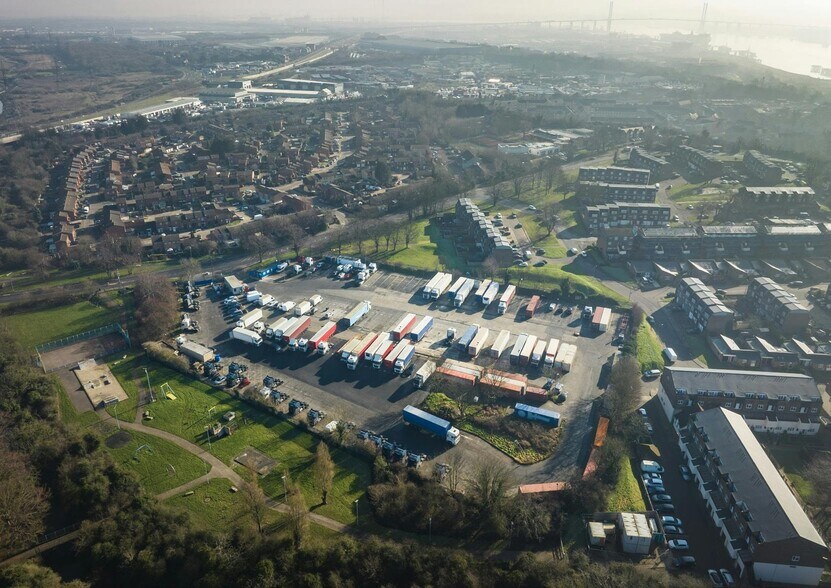 Tank Hill Rd, Purfleet à louer - Photo du bâtiment - Image 1 de 3
