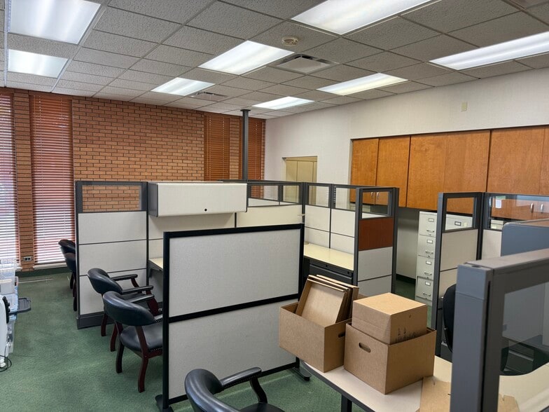 510 Plaza Blvd, Kinston, NC for sale - Building Photo - Image 3 of 6