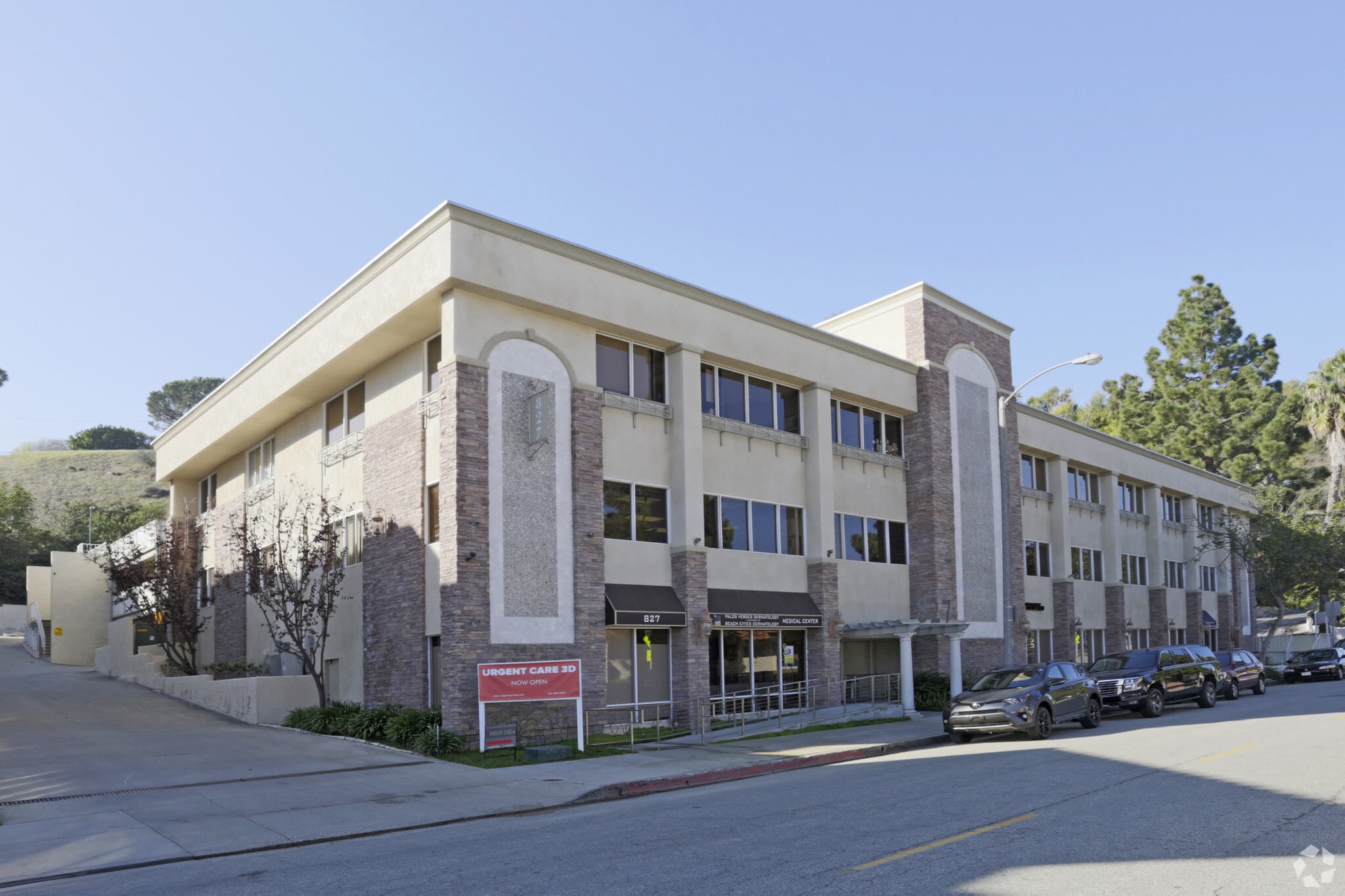 827 Deep Valley Dr, Rolling Hills Estates, CA for sale Primary Photo- Image 1 of 20