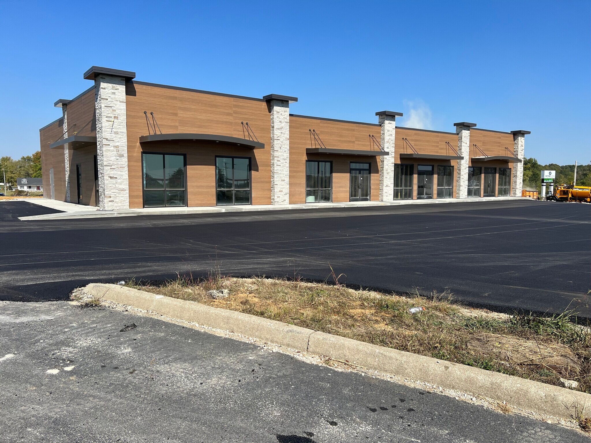 1737 S. State Road 57, Washington, IN for lease Building Photo- Image 1 of 5