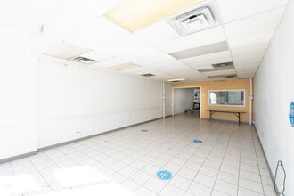 5000 N Broadway St, Chicago, IL for lease Interior Photo- Image 2 of 6