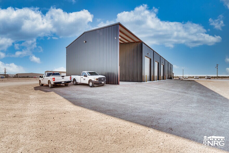 5620 N FM 1788, Midland, TX à louer - Photo du bâtiment - Image 3 de 13