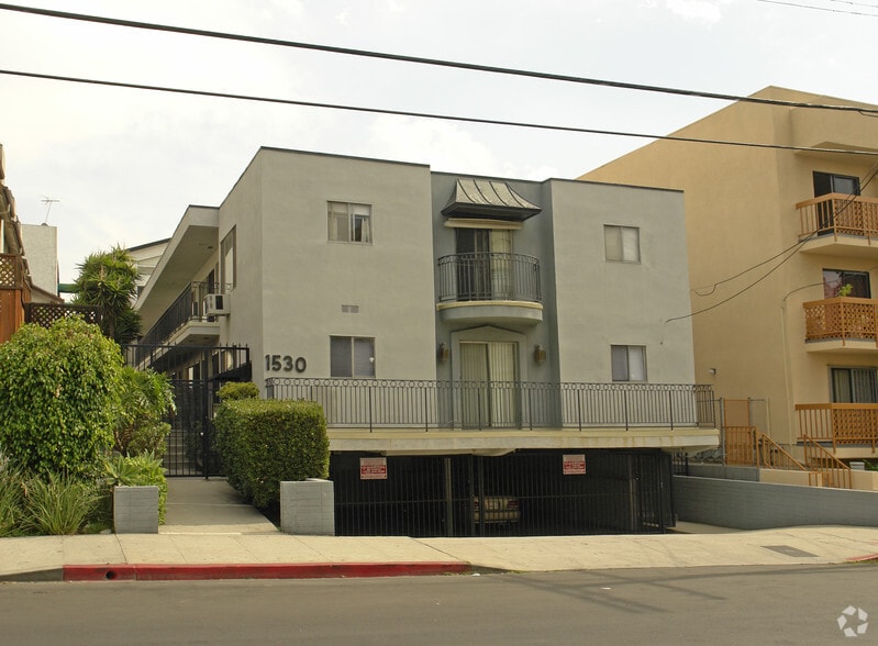 1530 N Formosa Ave, Los Angeles, CA à vendre - Photo principale - Image 1 de 18