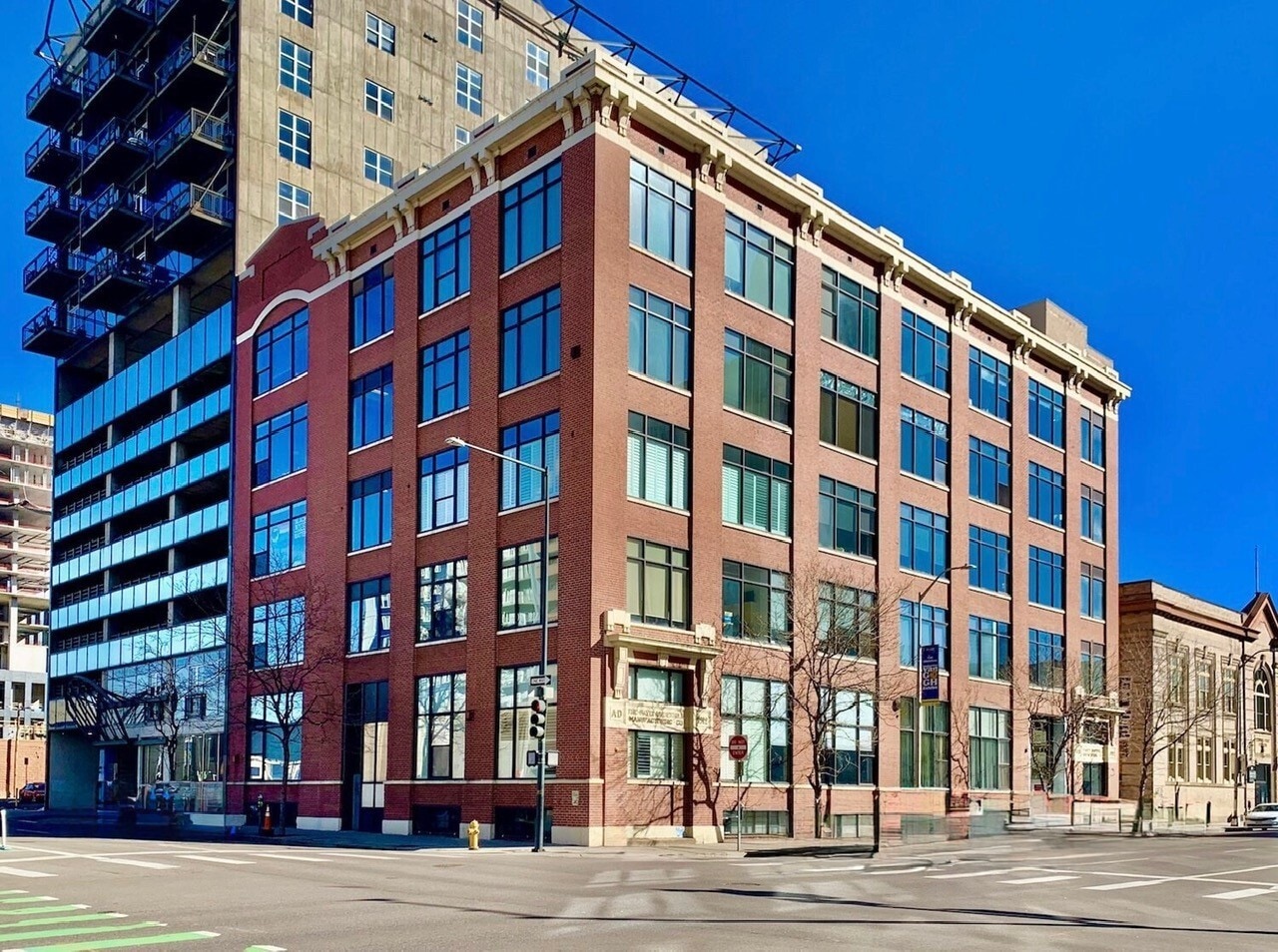 2000 Arapahoe St, Denver, CO for lease Primary Photo- Image 1 of 30