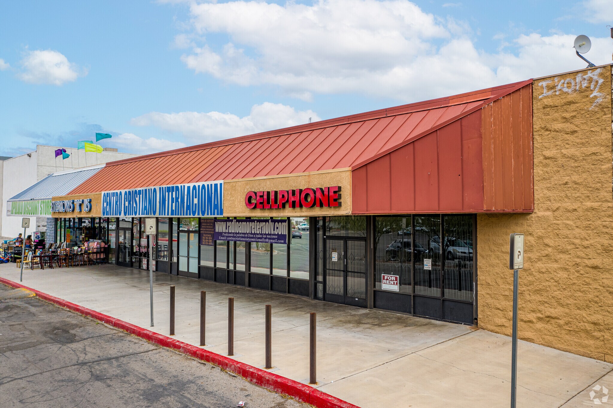 4530 Meadows Ln, Las Vegas, NV for lease Primary Photo- Image 1 of 3