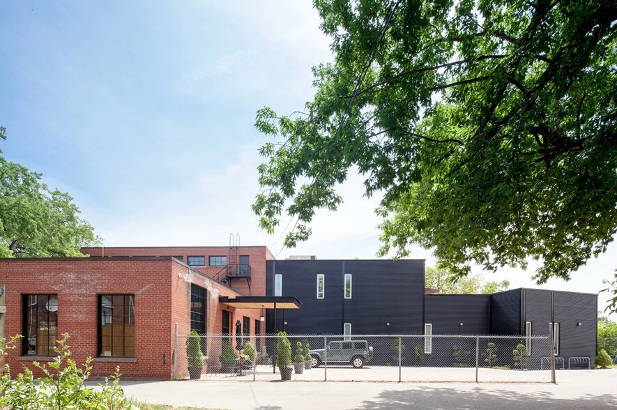 50 Edwin Ave, Toronto, ON for sale - Primary Photo - Image 1 of 1