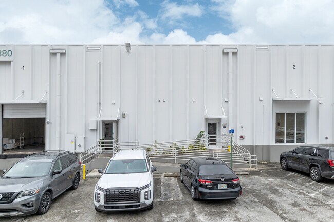 More details for 3380 NW 114th St, Miami, FL - Industrial for Lease