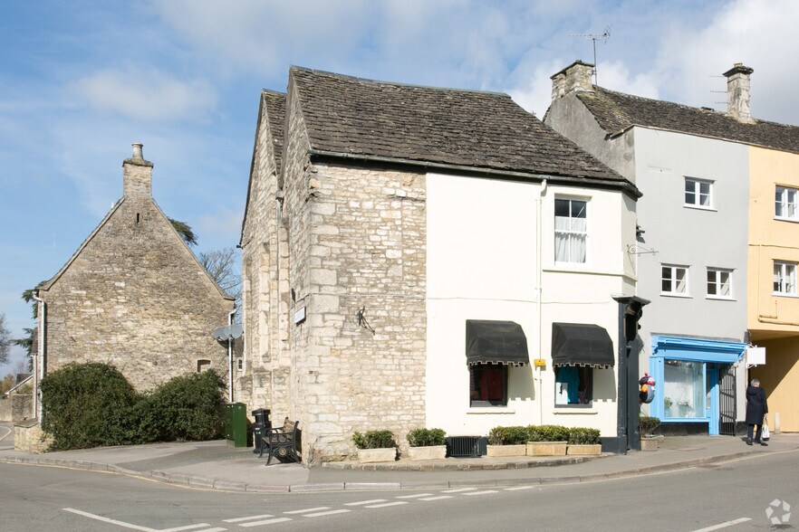 31 Church St, Tetbury à louer - Photo du bâtiment - Image 3 de 3