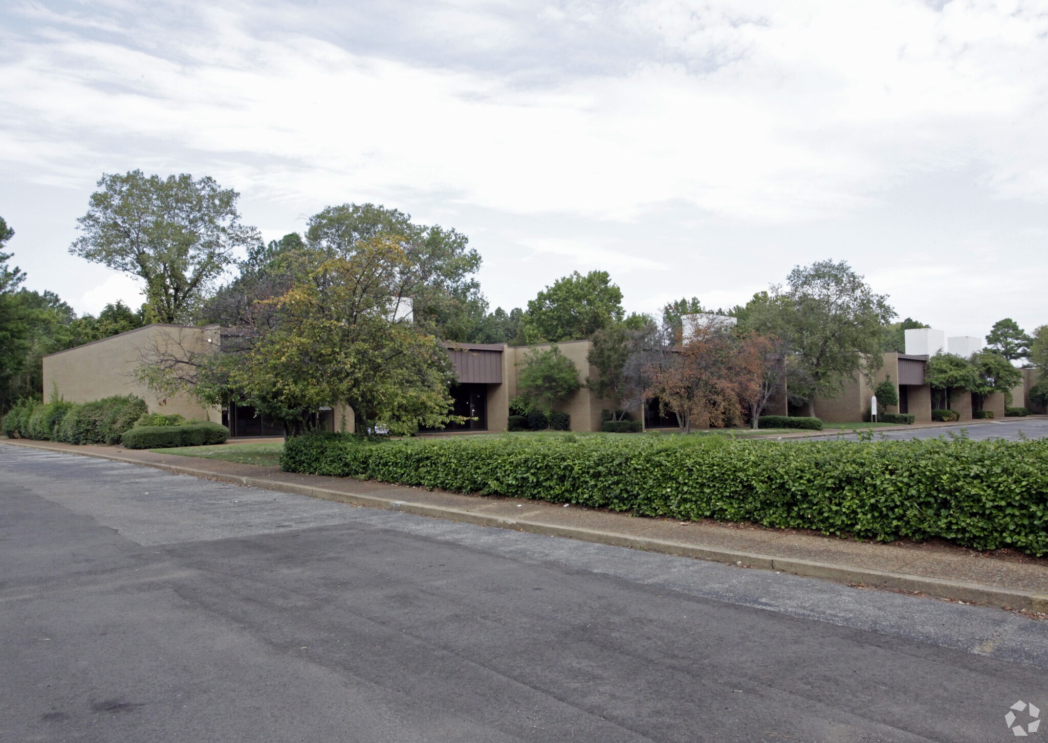 3035 Directors Row,  Memphis, TN 38131 portefeuille de 1 propriétés à vendre sur LoopNet.ca Photo principale- Image 1 de 4