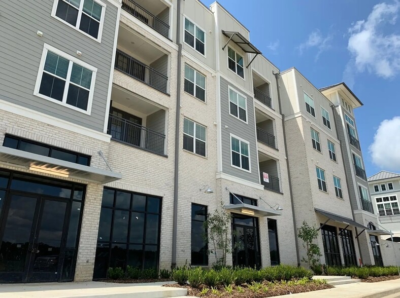 14150 Grand Settlement Blvd, Baton Rouge, LA à louer - Photo du bâtiment - Image 2 de 6