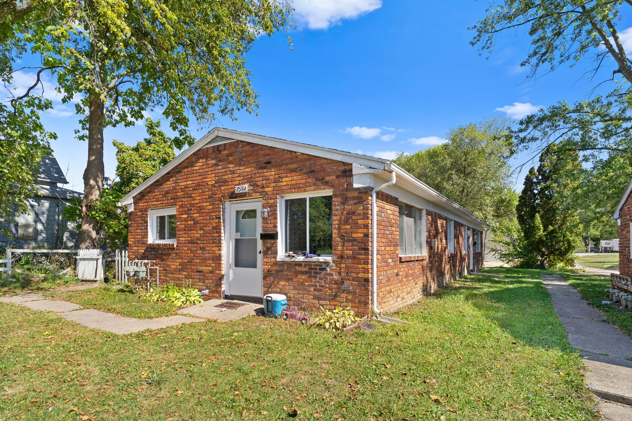 Stabilized Investment Opportunity portefeuille de 2 propriétés à vendre sur LoopNet.ca Photo principale- Image 1 de 32