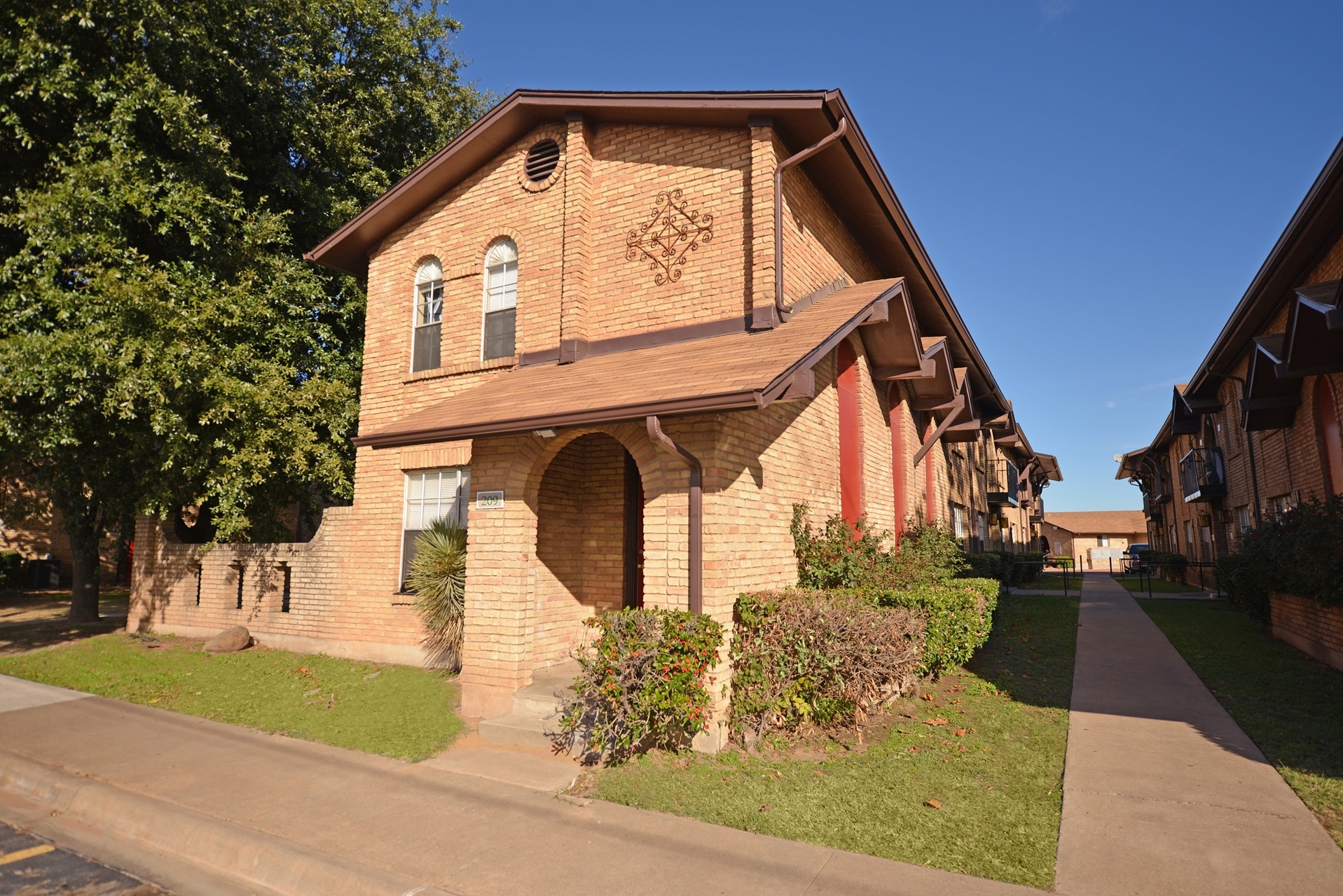 3001 NE 2nd St, Mineral Wells, TX for sale Primary Photo- Image 1 of 1