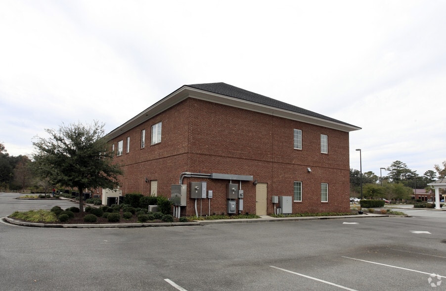 617 Stephenson Ave, Savannah, GA for lease - Building Photo - Image 3 of 3