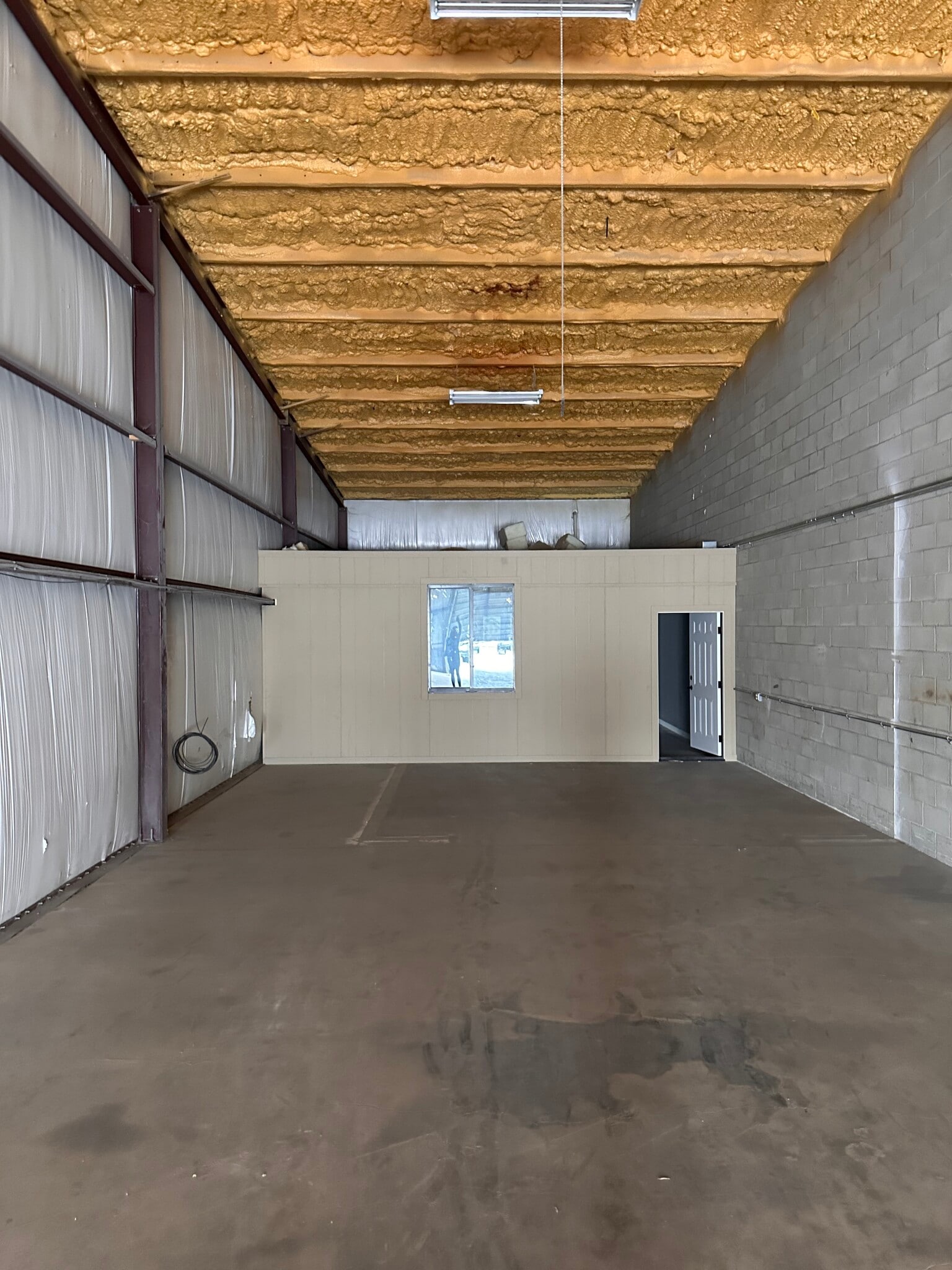 3546 Loop 337, New Braunfels, TX for lease Interior Photo- Image 1 of 7