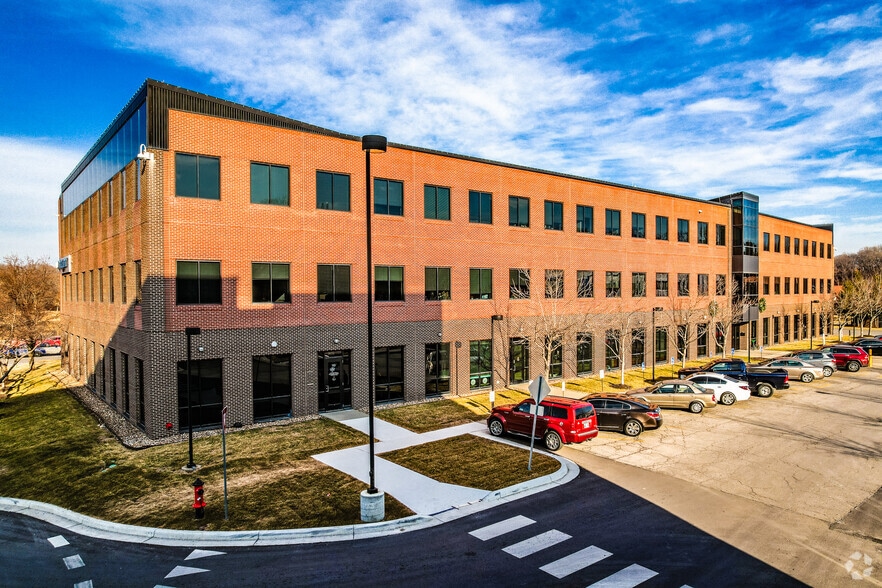 4001 Dr Martin Luther King Jr Blvd, Kansas City, MO for lease - Building Photo - Image 1 of 5