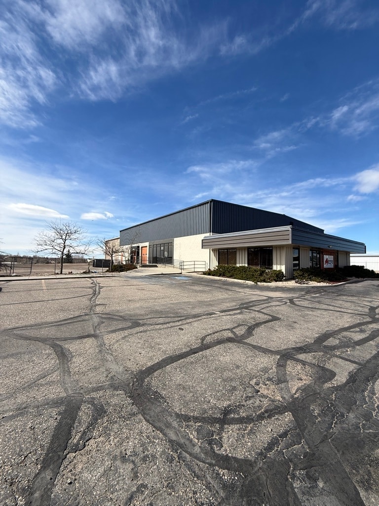 150 N Walsh Dr, Casper, WY for sale Primary Photo- Image 1 of 24