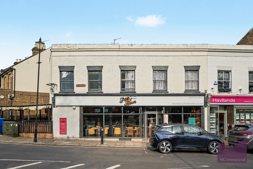 32-34 The Green, London for lease - Building Photo - Image 3 of 10