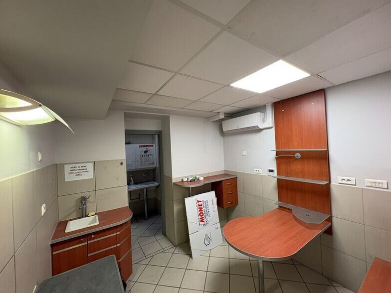 Avenue Jean Mermoz, Lyon for lease - Interior Photo - Image 3 of 11