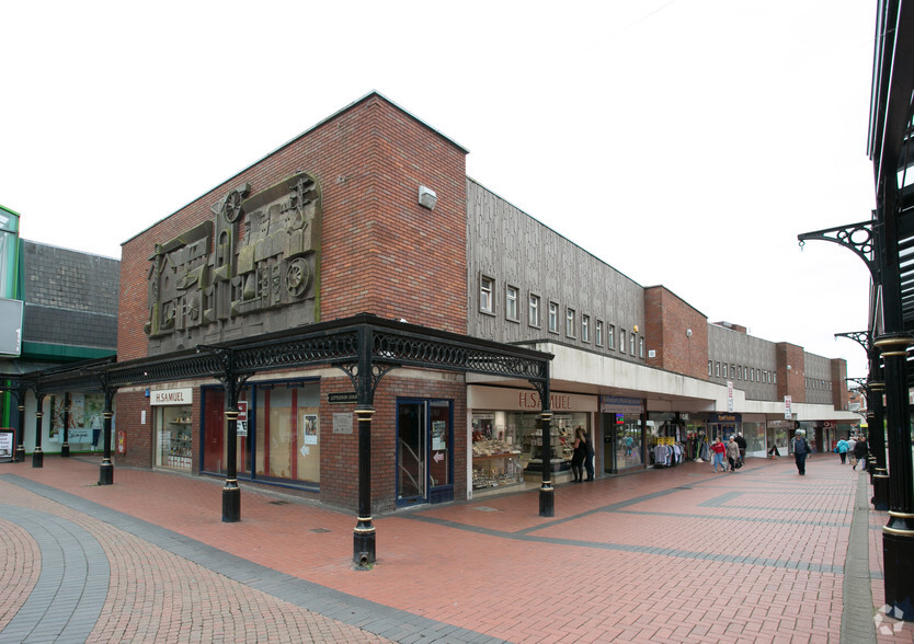 4-16 Market Hall St, Cannock à louer - Photo principale - Image 1 de 3