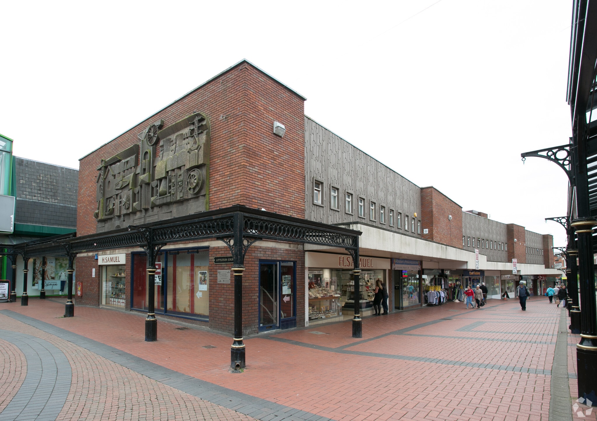 4-16 Market Hall St, Cannock for lease Primary Photo- Image 1 of 4