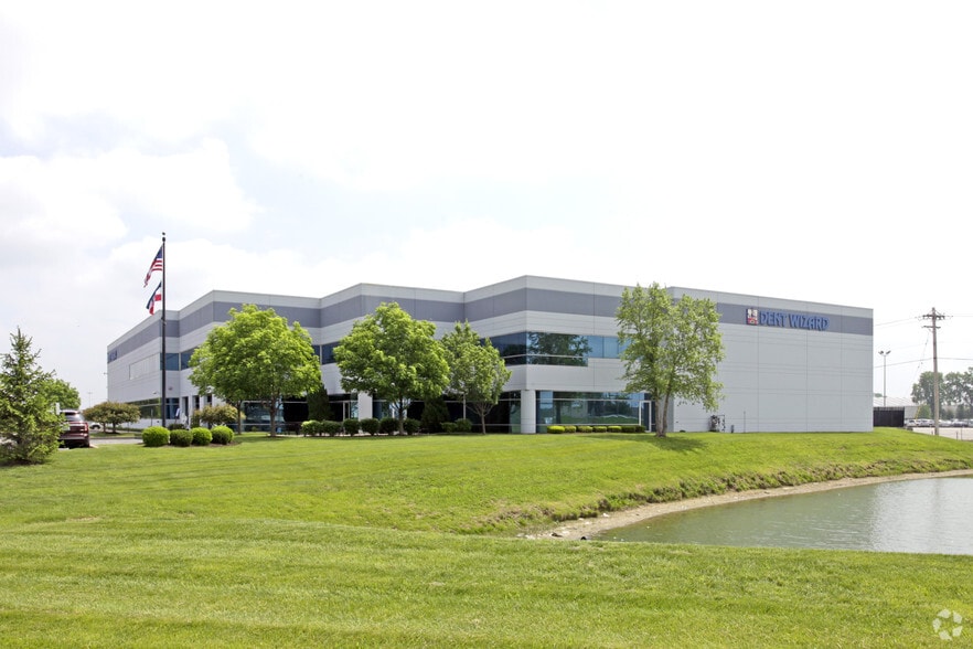 4710 Earth City Expy, Bridgeton, MO for sale - Primary Photo - Image 1 of 6