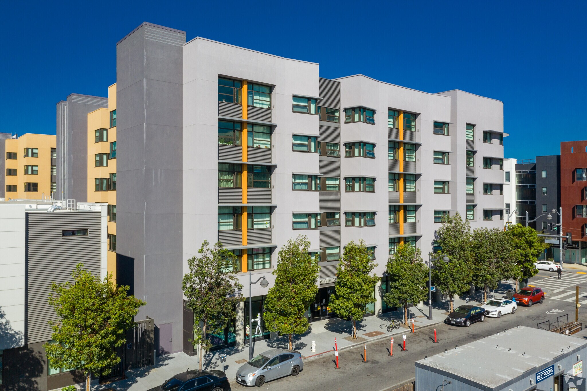 626 Mission Bay Blvd N, San Francisco, CA à louer Photo du bâtiment- Image 1 de 8