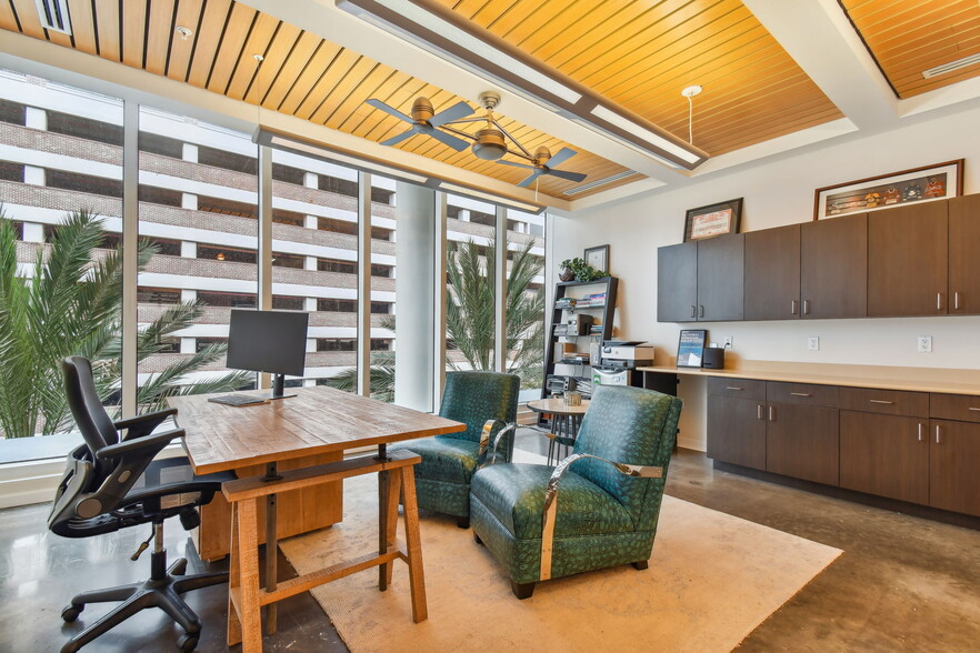 147 2nd Ave S, Saint Petersburg, FL à louer - Photo intérieure - Image 3 de 13