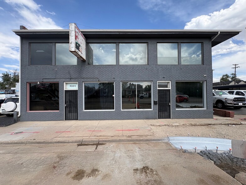 4064 S Broadway, Englewood, CO à vendre - Photo du bâtiment - Image 1 de 14