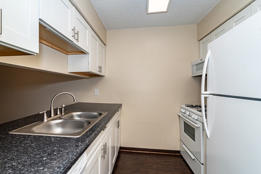 3500 Grand Ave, Ames, IA à vendre - Photo du bâtiment - Image 3 de 11