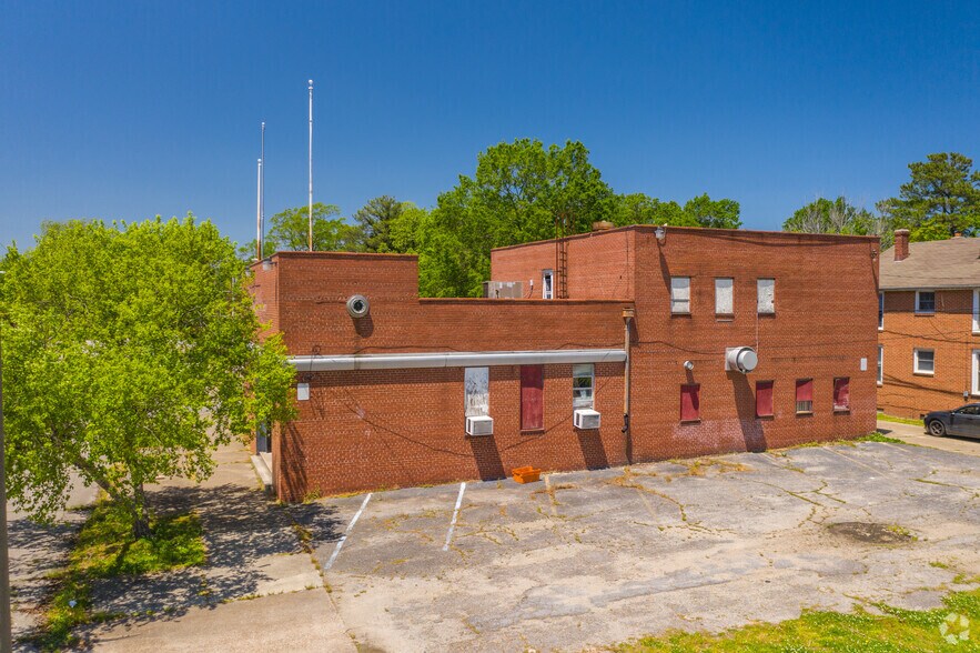 53 Afton Pky, Portsmouth, VA à vendre - Photo du bâtiment - Image 2 de 5