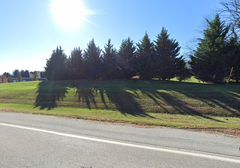 Deanmar Drive, Highland, MD à vendre - Photo du bâtiment - Image 2 de 3