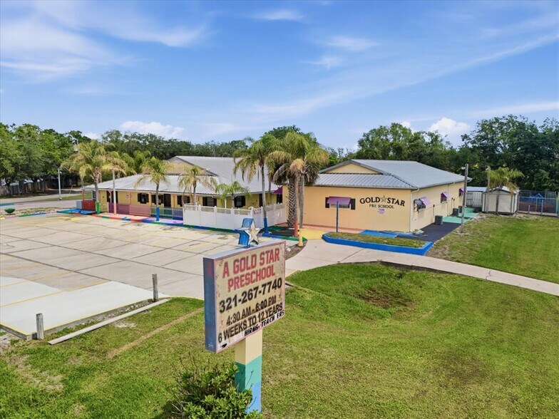 1330 Knox McRae Dr, Titusville, FL à vendre - Photo principale - Image 1 de 106