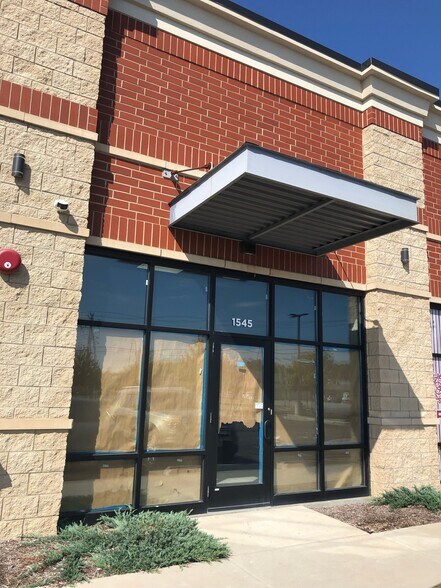 1533-1587 Douglas Rd, Montgomery, IL à louer - Photo du bâtiment - Image 3 de 4